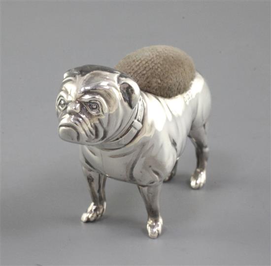 An Edwardian novelty silver pin cushion modelled as a bulldog, 2.75in.